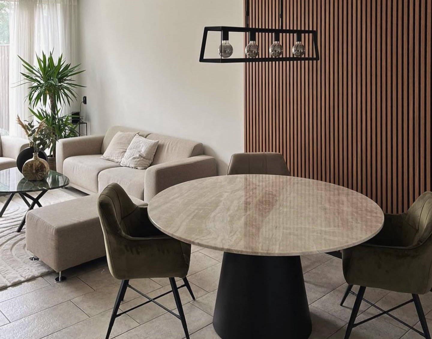 Maatwerk tafel van natuursteen